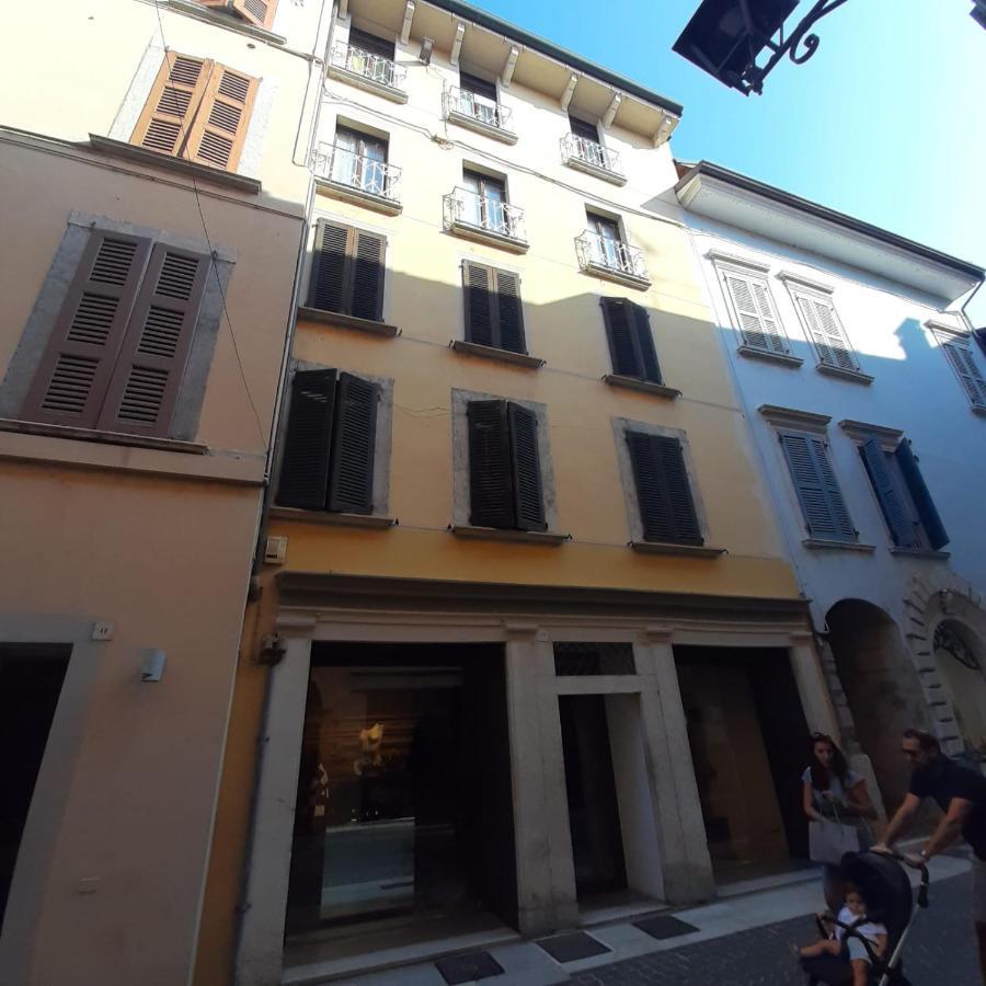 Loft Trabucco - In The Heart Of Salo City Center, Lake View, 4 Rooms Exterior foto